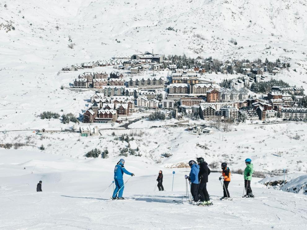Bajo Con Terraza Y Vistas A Las Montana En Formigal Esterno foto